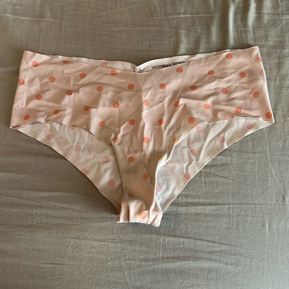 Seamless pink polka dot VS panties